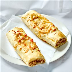 SAUSAGE ROLL CHEESE & BACON 40S # 33320 THOMPSONS PIES
