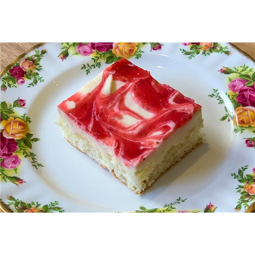 Strawberry_Cheesecake-Sponge_Base-Slice