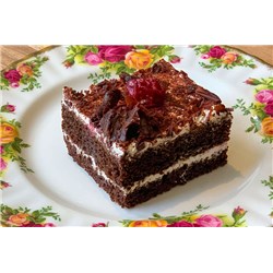 Blackforest_Gateaux_Tray_Cake-Slice